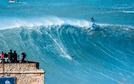Z Lizbony: Nazare Big Waves i Óbidos - wycieczka 1-dniowa z przewodnikiem