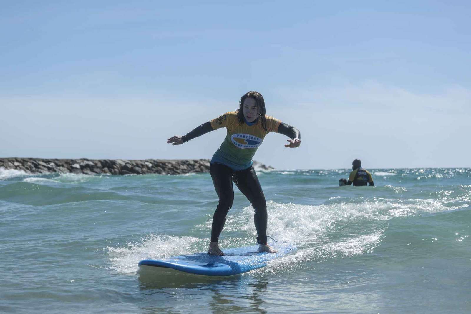 Szkoła surfingu w Portugalii: Lekcje surfingu w Costa da Caparica