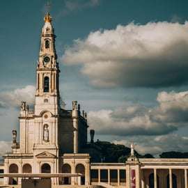Lizbona: sanktuarium w Fatimie i wycieczka z przewodnikiem po miasteczku pastuszków