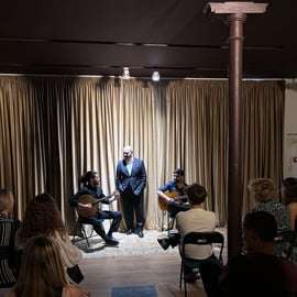 Lizbona: Koncert fado na żywo w historycznej dzielnicy Alfama z winem porto