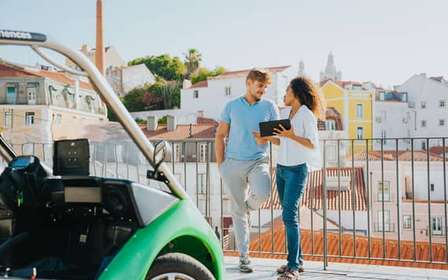 Lizbona: wycieczka po szpinaku z przewodnikiem GPS samochodem elektrycznym