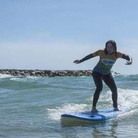 Szkoła surfingu w Portugalii: Lekcje surfingu w Costa da Caparica