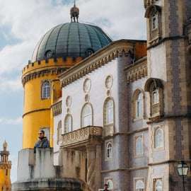 Lizbona: Jednodniowa wycieczka z przewodnikiem do Sintry, Peny, Regaleiry i Cascais
