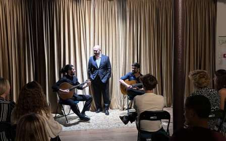 Lizbona: Koncert fado na żywo w historycznej dzielnicy Alfama z winem porto
