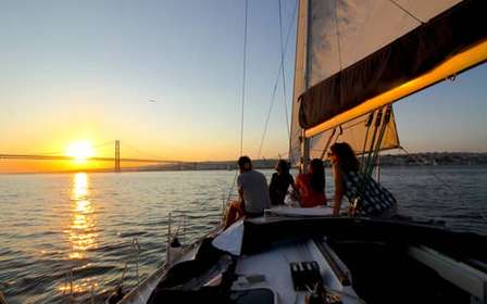 Go Sailing - Żeglarska wycieczka po Lizbonie z winem i przekąskami