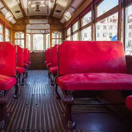 Lizbona: Wycieczka czerwonym tramwajem po wzgórzach tramwajem 28 - bilet 24-godzinny