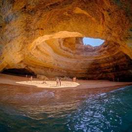 Algarve Adventures z Lizbony + rejs wycieczkowy do jaskini Benagil!