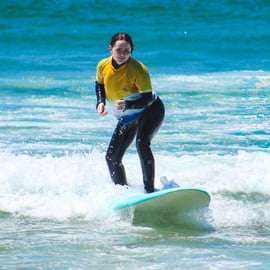 Lizbona-Cascais: lokalne doświadczenie surfingowe