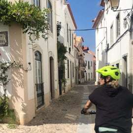 Z Cascais: wycieczka rowerem elektrycznym z przewodnikiem po Sintrze i plaża Guincho