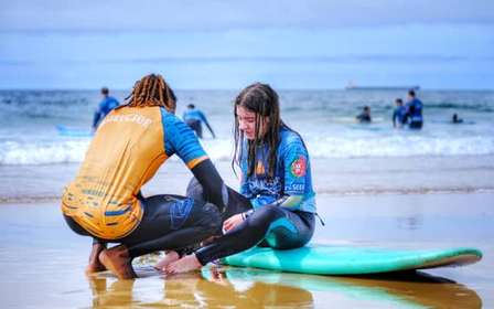 Lizbona: Lekcja surfingu