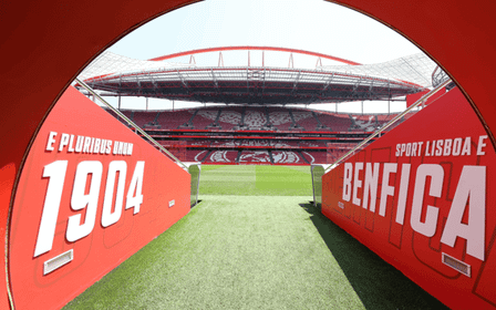 Lizbona: zwiedzanie stadionu Benfica Luz z pamiątkowym szalikiem
