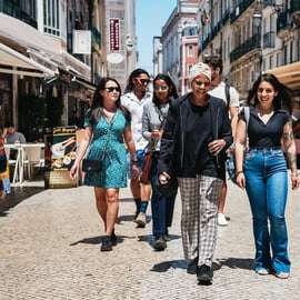 Lizbona: Wycieczka piesza po dzielnicy Baixa z degustacjami i napojami