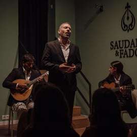 Lizbona: Show fado z winem Quinta do Gradil w Baixa-Chiado